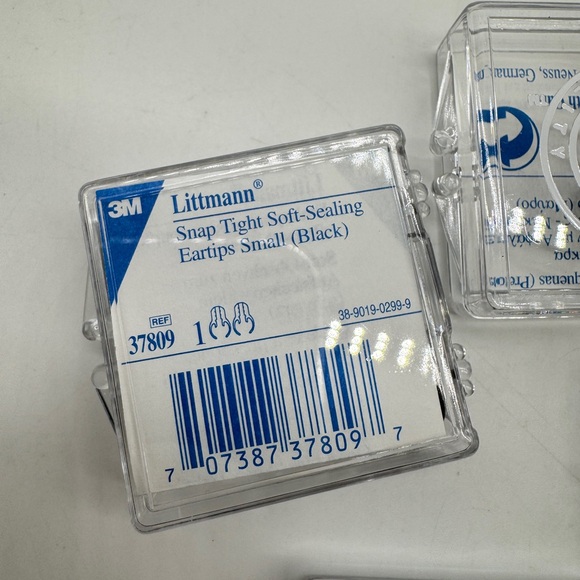 Littmann snap tight soft sealing eartips for stethoscope -small-Pack of 10 pairs - Picture 2 of 4